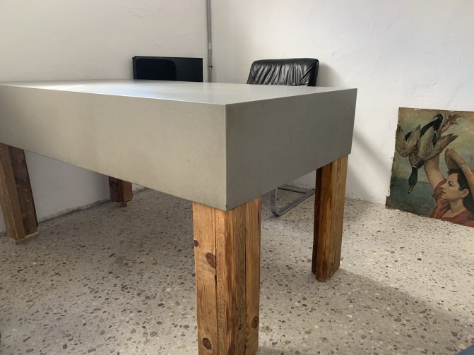 mesa de trabajo, escritorio de hormigón